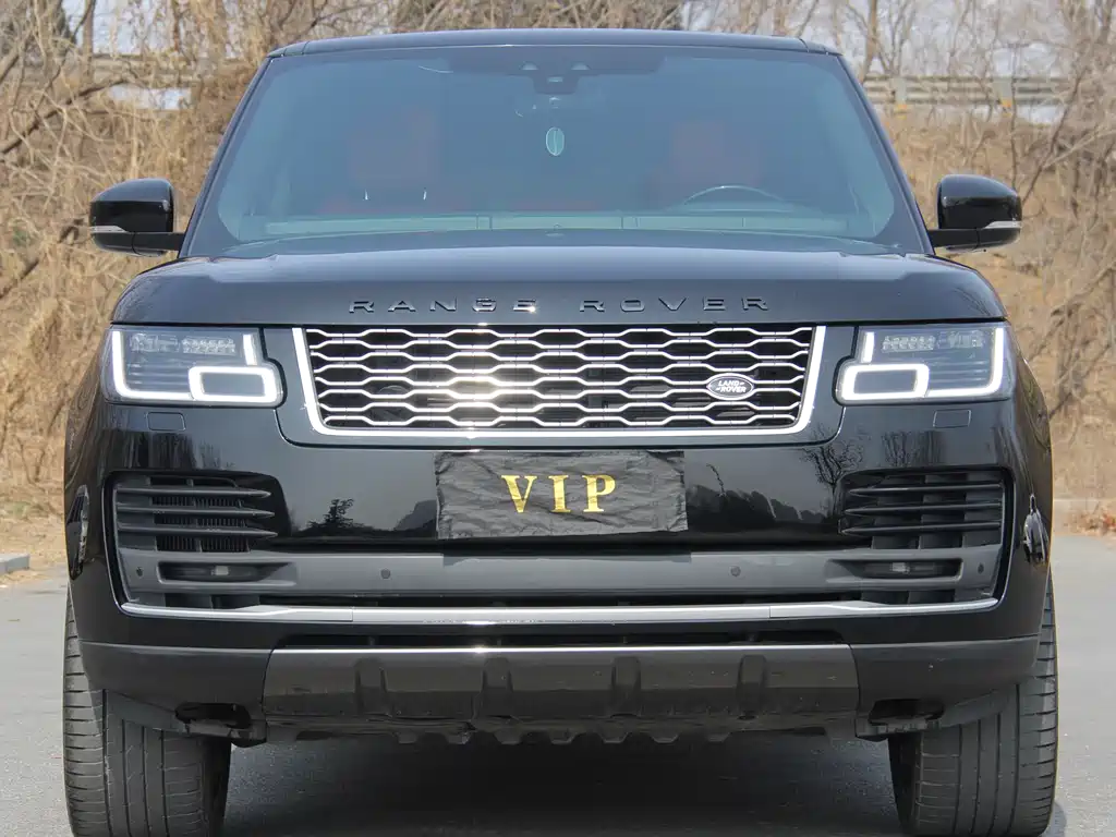 Land Rover Range Rover 2018 — фото 1