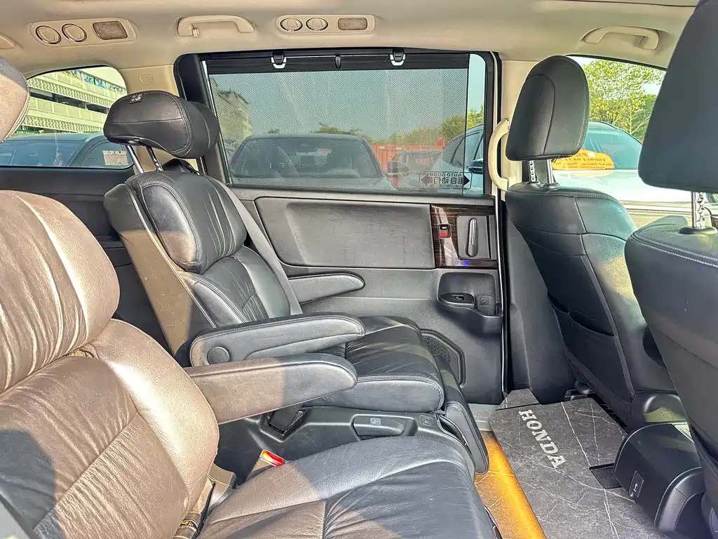 Honda Odyssey 2018 — фото 13
