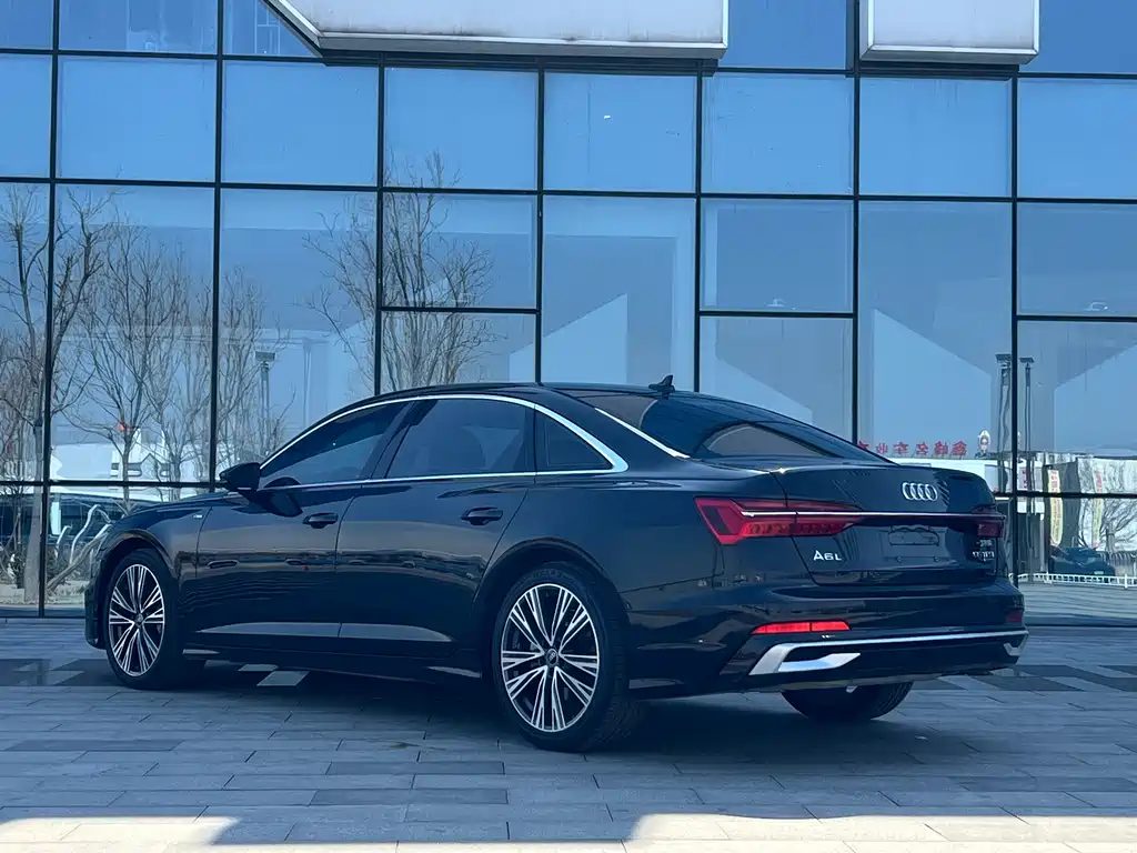 Audi A6L 2023 — фото 3