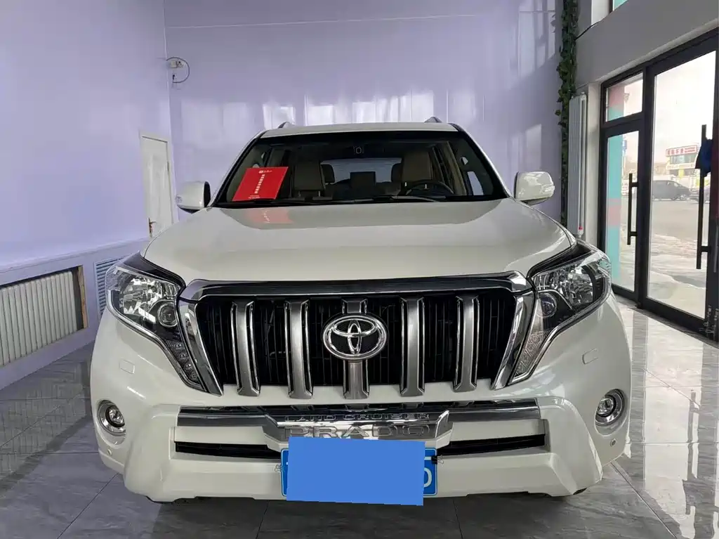 Toyota Prado 2018 — фото 1