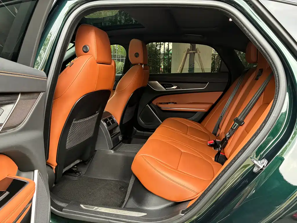 Jaguar XFL 2022 — фото 13