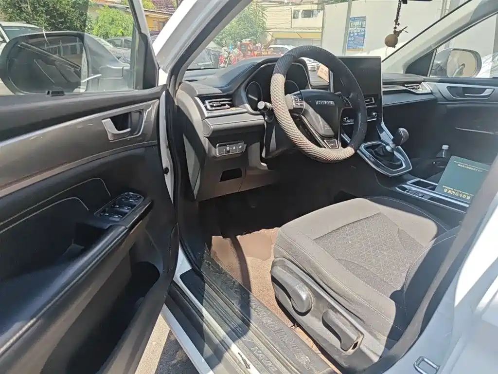 Haval M6 2023 — фото 17
