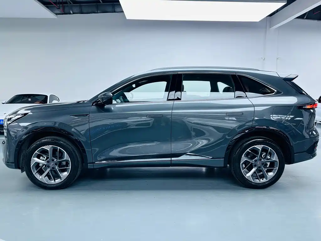 Changan CS75 PLUS 2026 — фото 12
