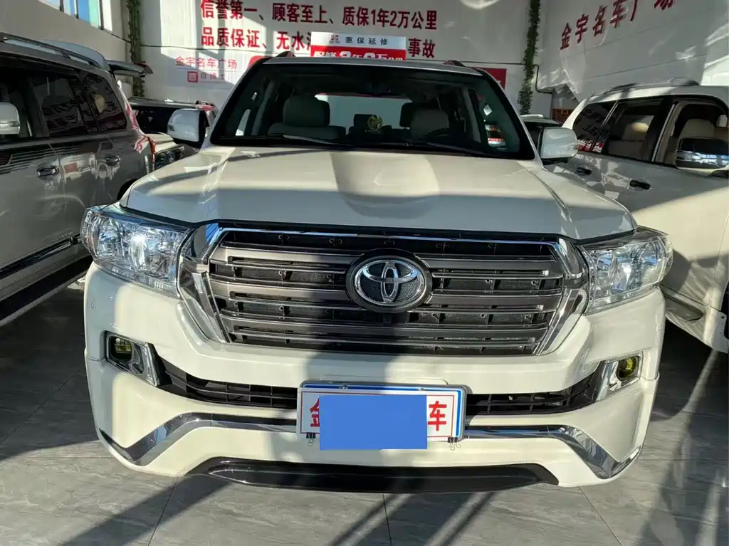 Toyota Land Cruiser 2018 — фото 2