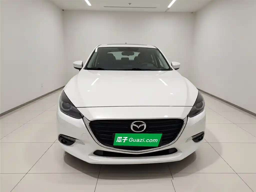 Mazda 3 Axela 2018 — фото 3