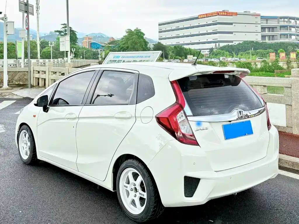Honda Fit 2018 — фото 59