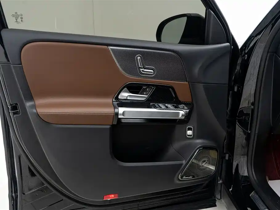 Mercedes-Benz GLB 2022 — фото 23