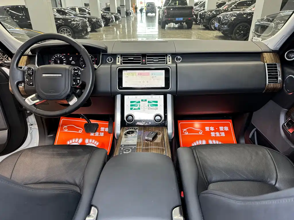 Land Rover Range Rover 2019 — фото 11