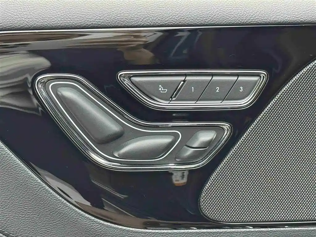 Lincoln Aviator 2023 — фото 16