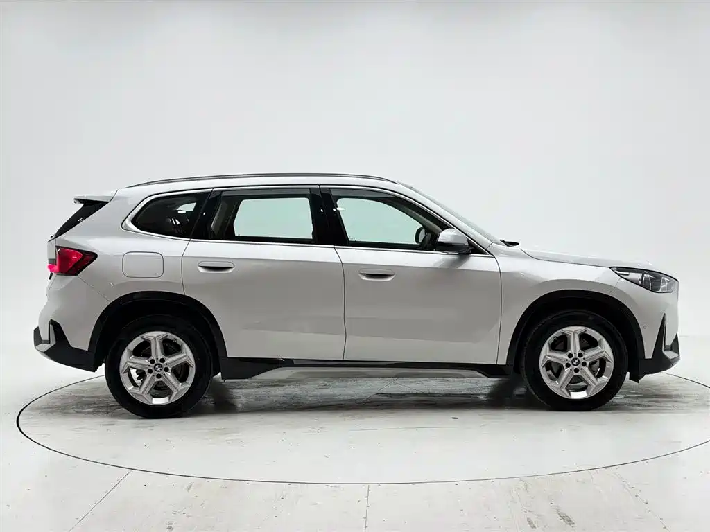 BMW X1 2024 — фото 9