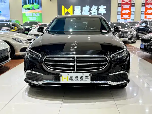 Mercedes-Benz E-Class 2022