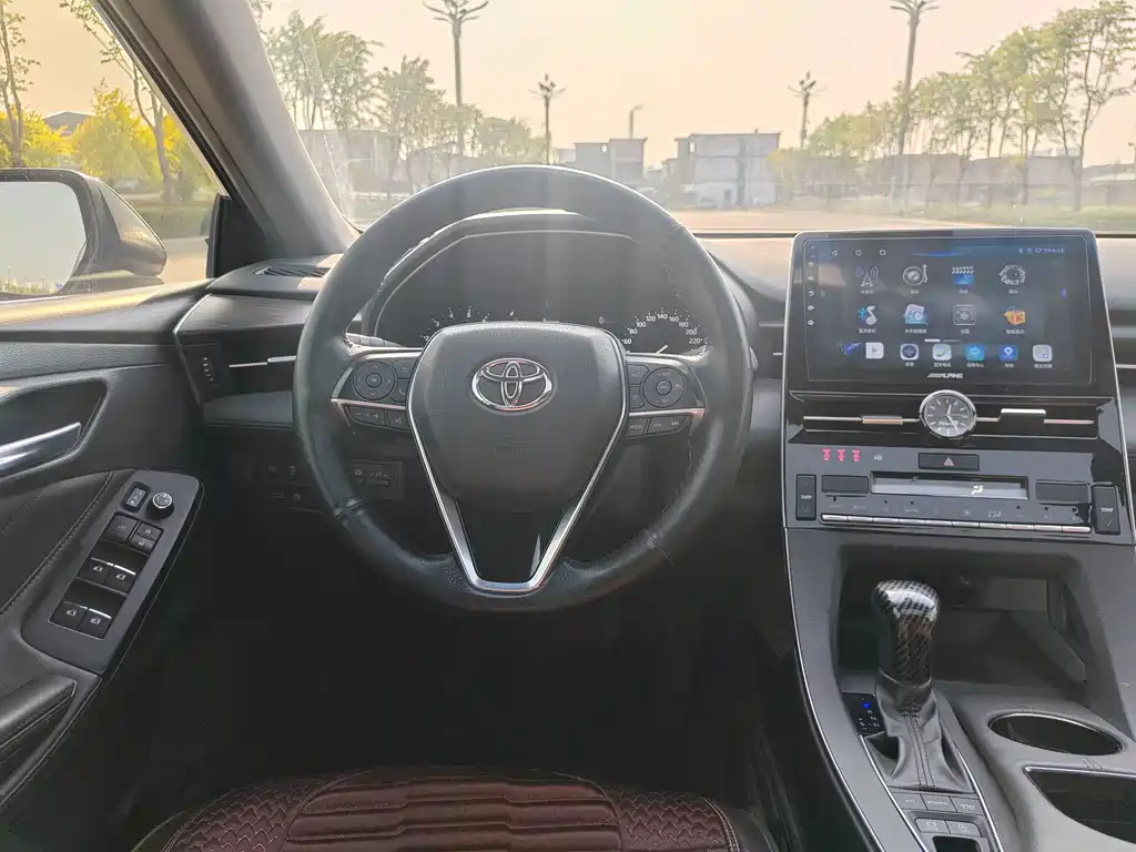 Toyota Avalon 2020 — фото 11