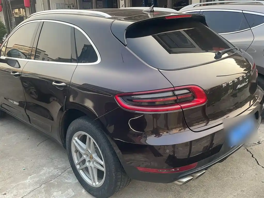 Porsche Macan 2016 — фото 12
