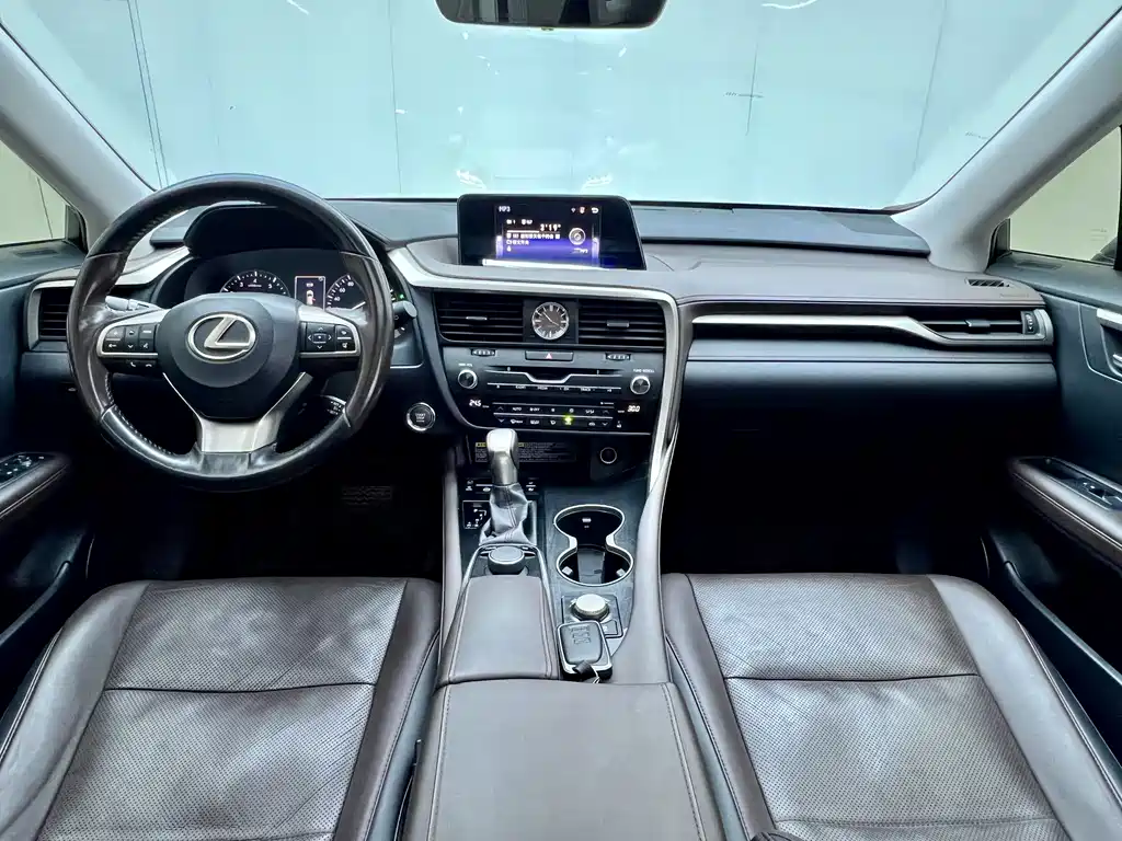 Lexus RX 2017 — фото 12