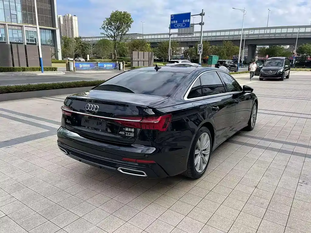 Audi A6L 2021 — фото 15