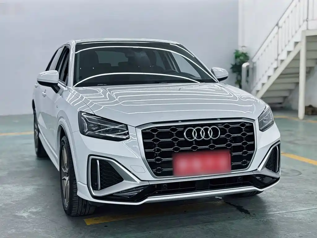 Audi Q2L 2024 — фото 10