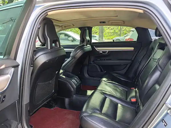 Volvo S90 2018
