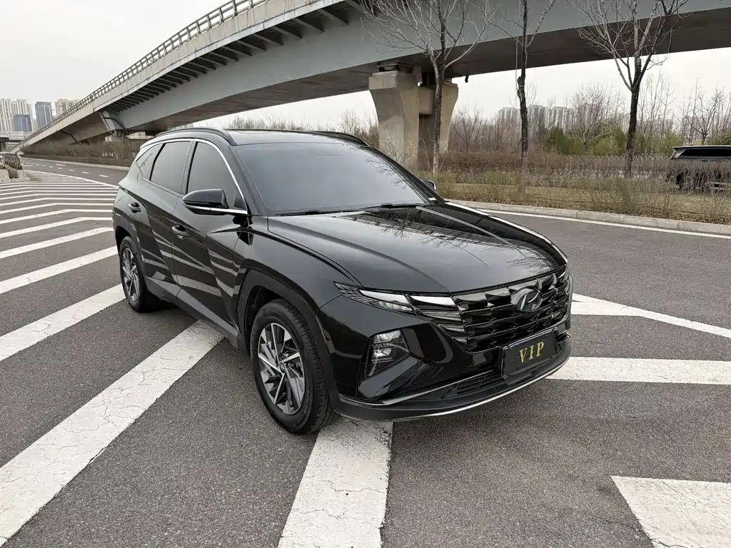 Hyundai Tucson 2023 — фото 3