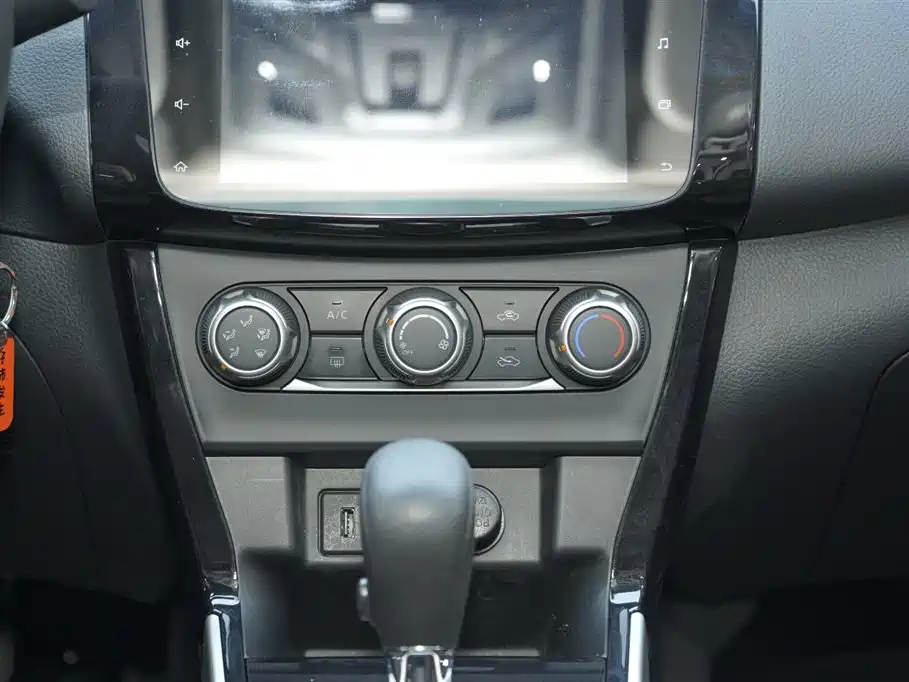 Nissan Sylphy 2023 — фото 10