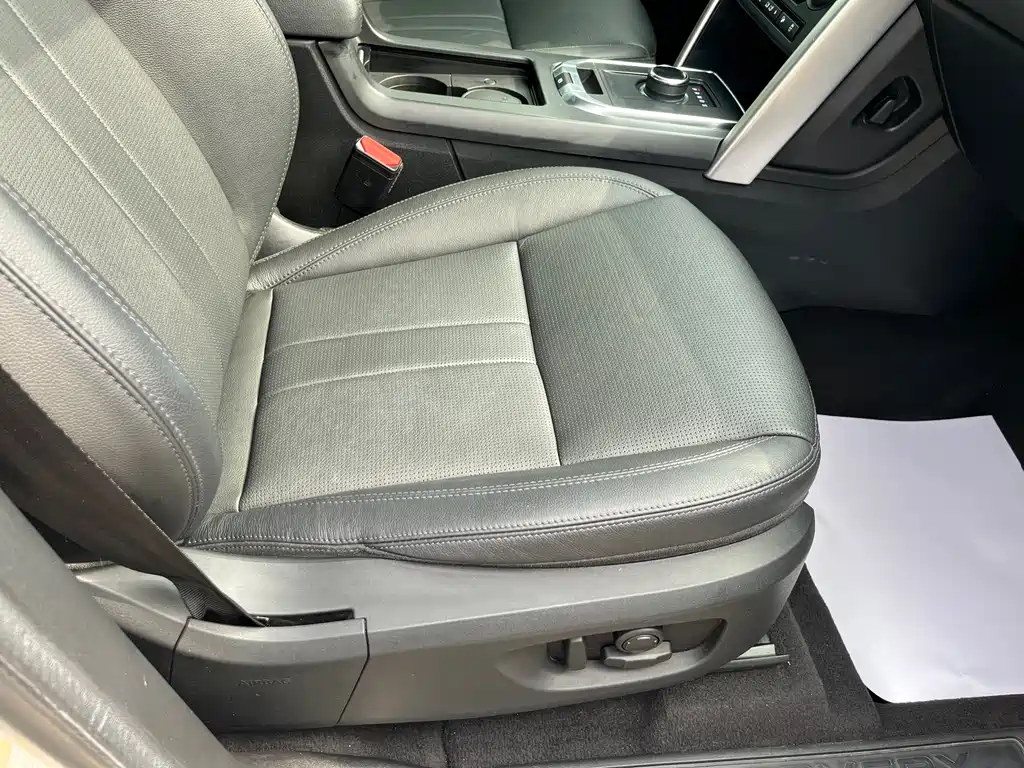 Land Rover Discovery Sport 2018 — фото 23