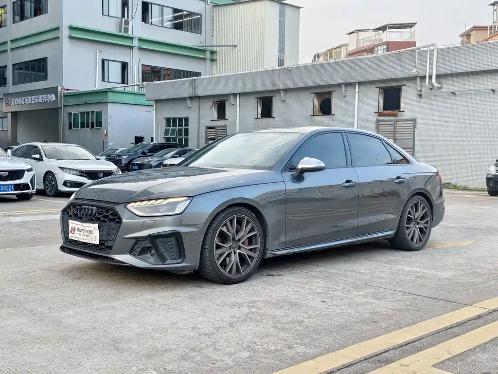 Audi S4 2025