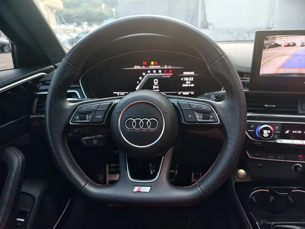 Audi S4 2025 — фото 10