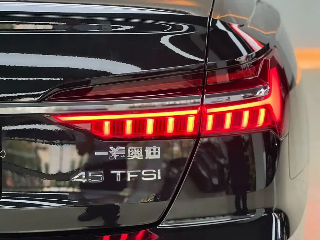 Audi A6L 2024 — фото 18