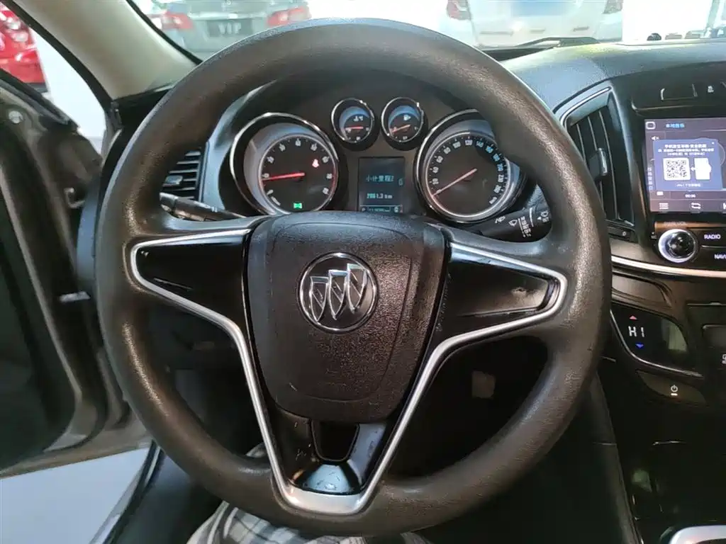 Buick Regal 2015 — фото 11