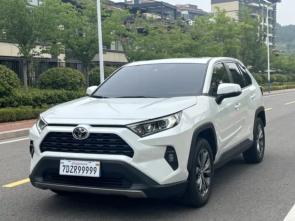 Toyota RAV4 2024
