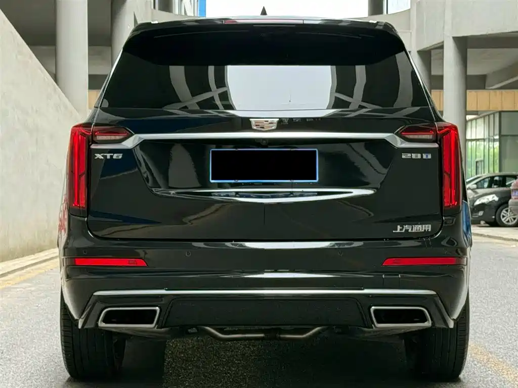 Cadillac XT6 2022 — фото 4
