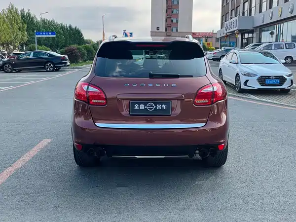 Porsche Cayenne 2011
