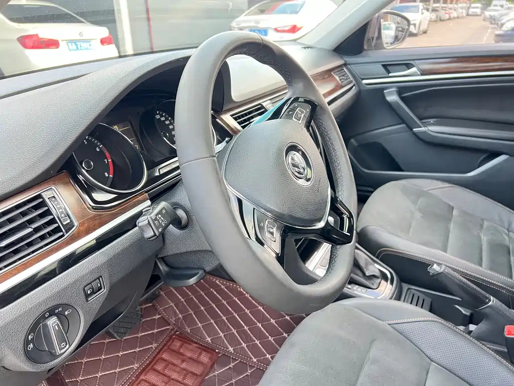 Volkswagen Bora 2016