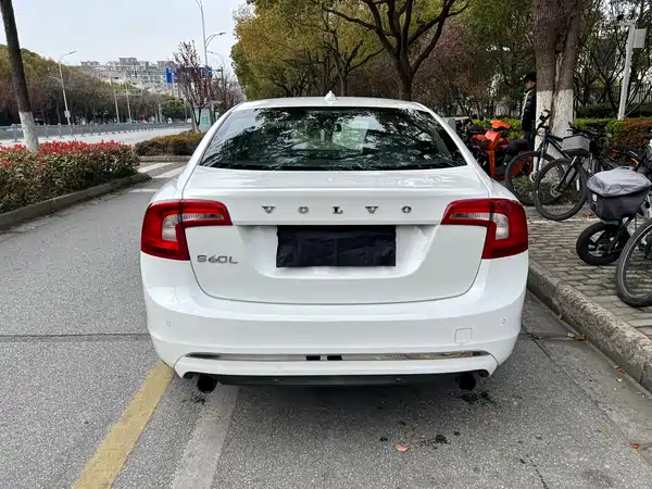 Volvo S60 2016