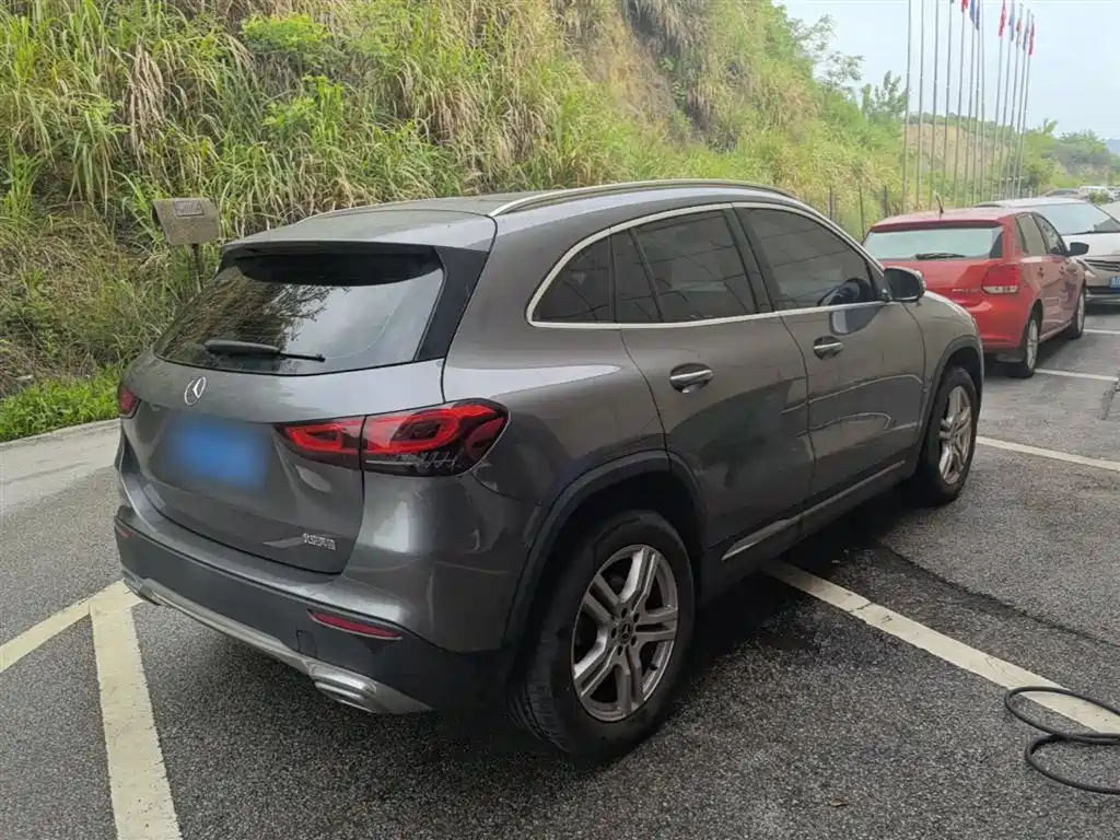 Mercedes-Benz GLA 2023 — фото 7