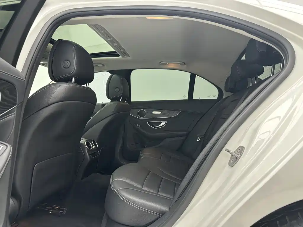 Mercedes-Benz C-Class 2020