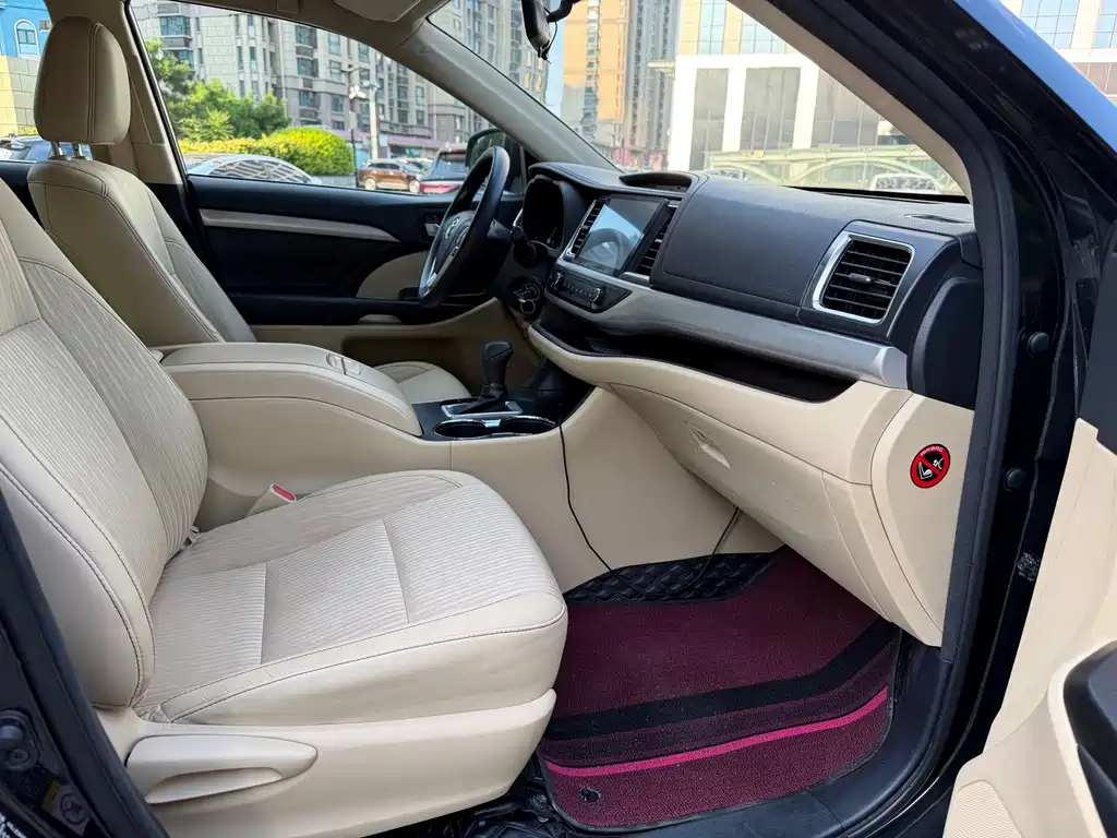 Toyota Highlander 2019 — фото 10