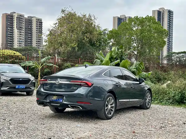 Buick LaCrosse 2021