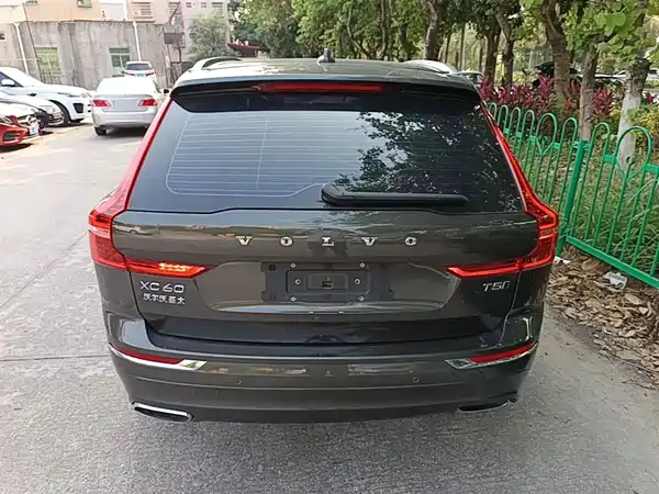Volvo XC60 2021