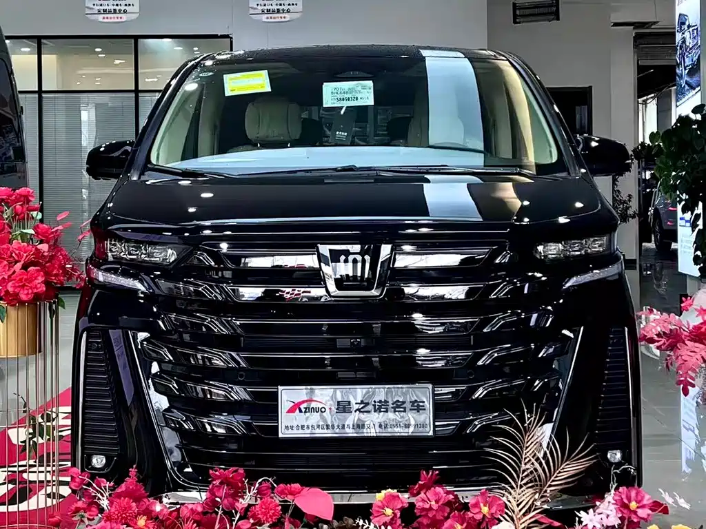 Toyota Vellfire — фото 10