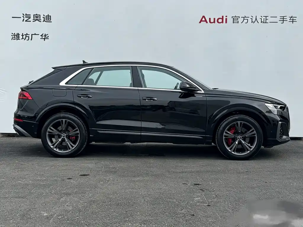 Audi Q8 2025 — фото 3