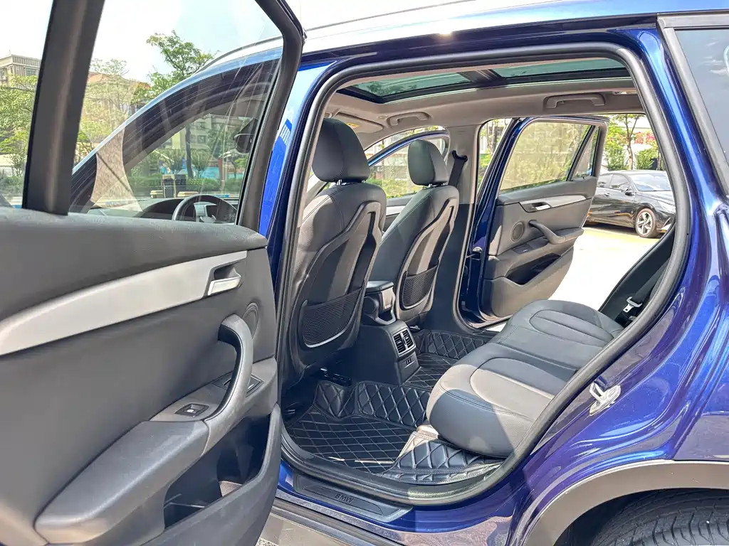 BMW X1 2019 — фото 10