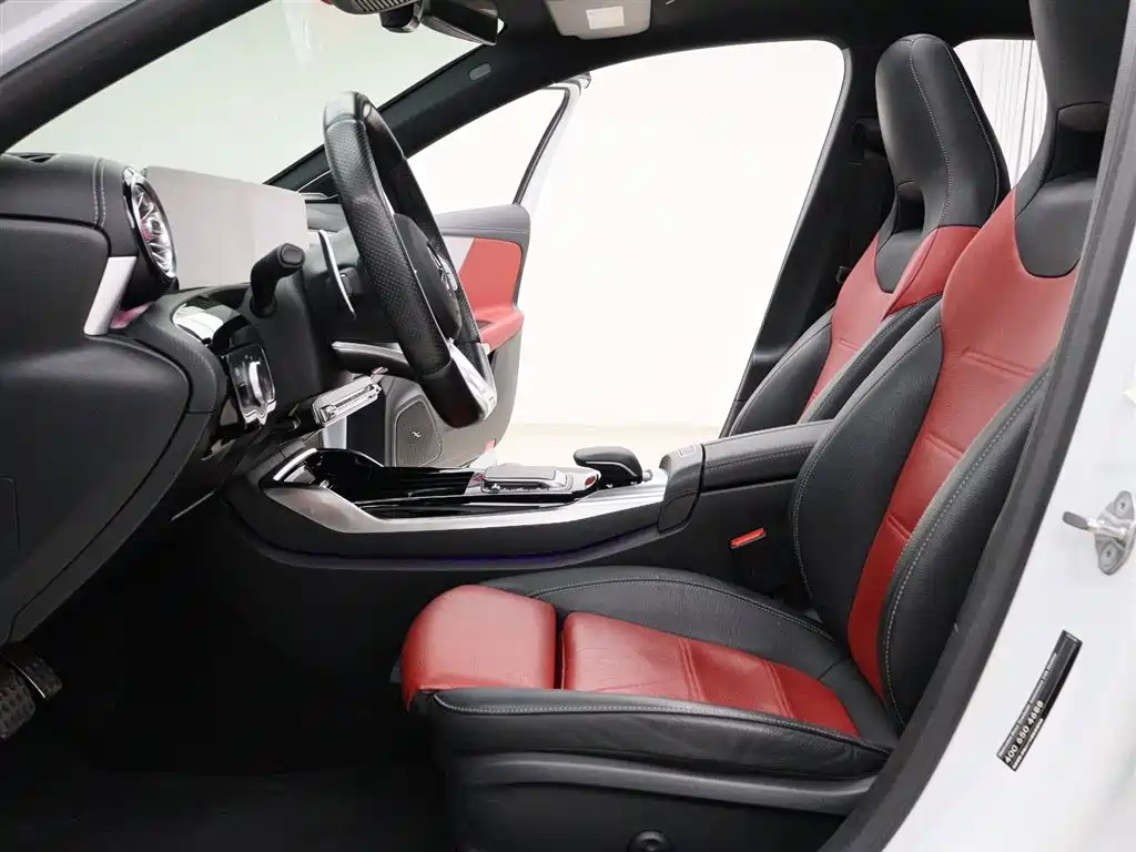 Mercedes-Benz A-Class AMG 2020 — фото 2