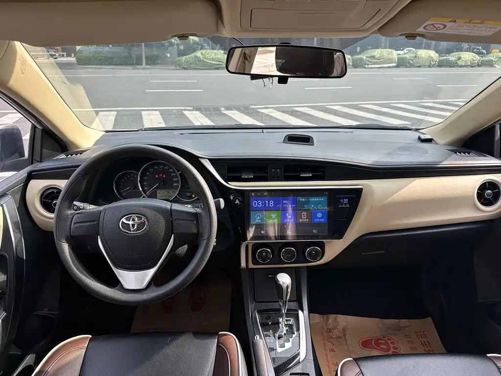 Toyota Corolla 2018 — фото 10