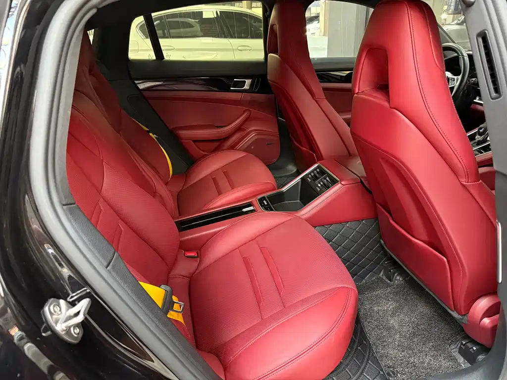 Porsche Panamera 2017 — фото 13