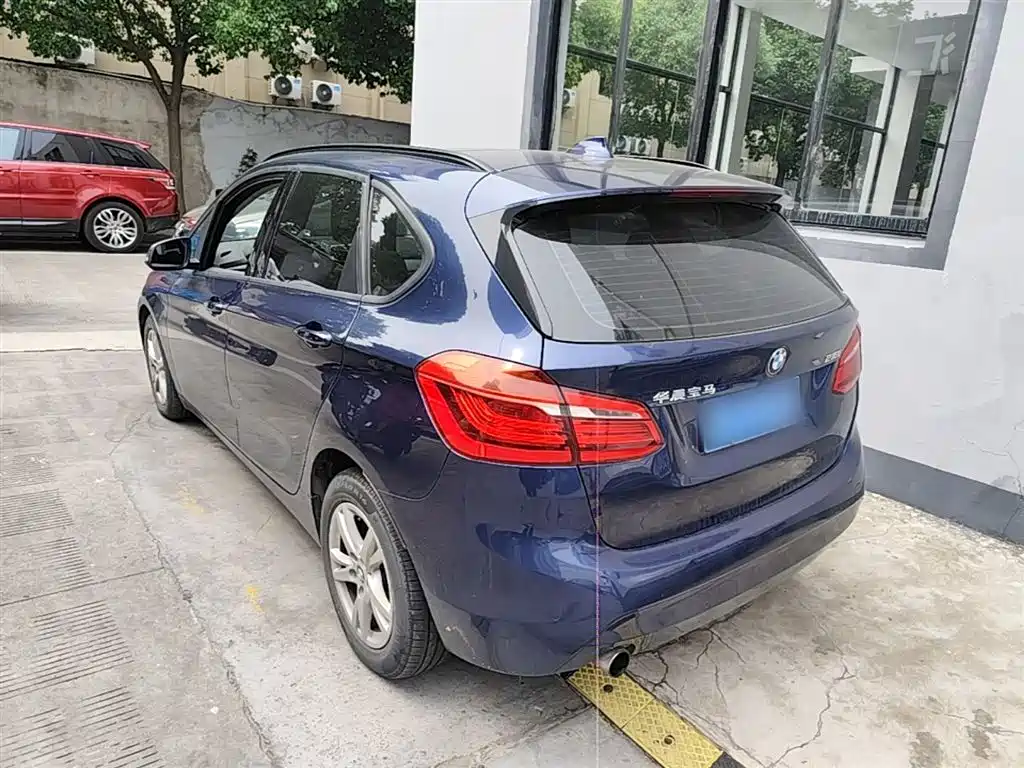BMW 2 Series Active Tourer 2016 — фото 5