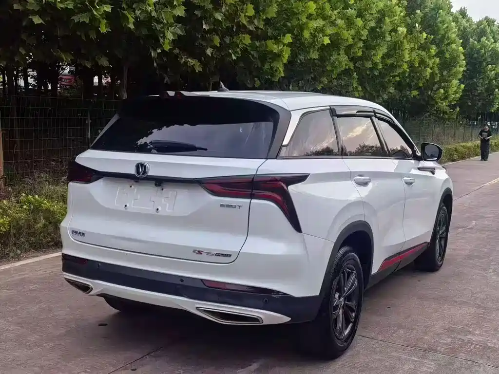 Changan CS75PLUS 2020 — фото 7