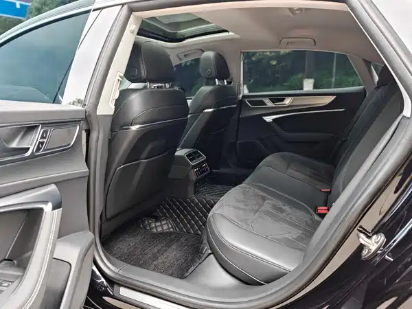 Audi A7L 2024