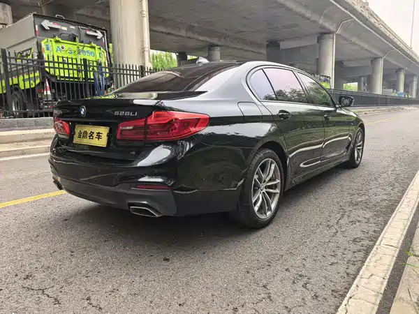 BMW 5 Series 2019