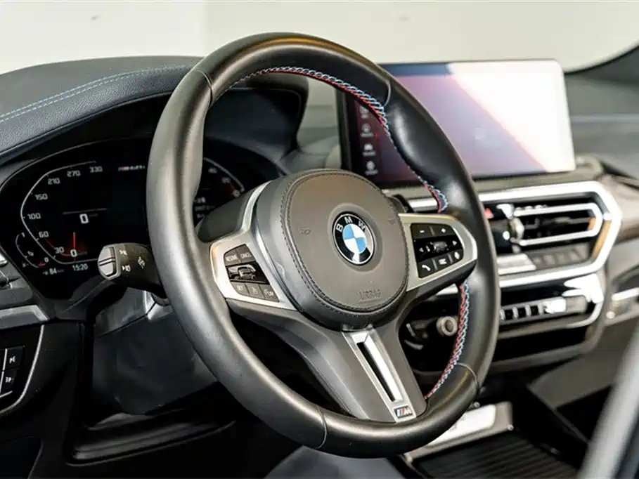 BMW X3 M40i 2023 — фото 13