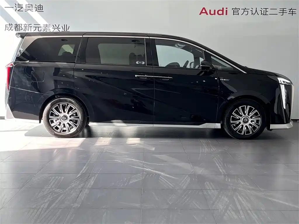 GAC Motor Trumpchi E9 — фото 3
